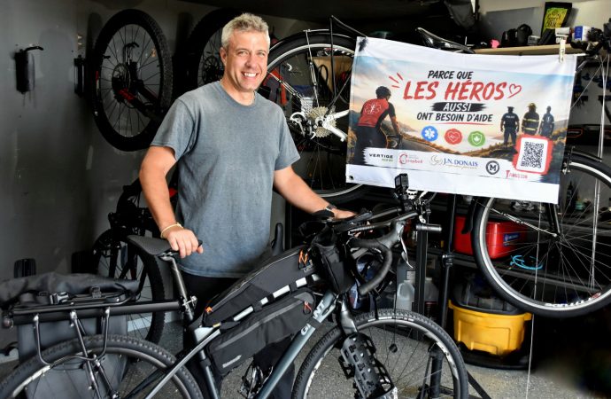 « Derrière l’uniforme, il y a l’humain » : Frédéric Parent pédalera 1 000 km pour La Vigile et ceux et celles qui prennent soin des autres