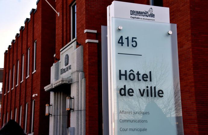 Dossier N&N Remorques : la Ville donne un accès partiel aux frais juridiques, aucun accès aux documents