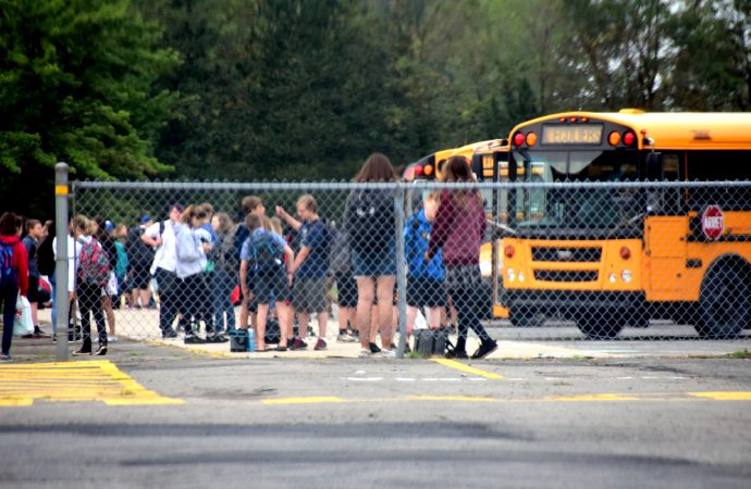 Des écoles qui débordent : le CSS des Chênes sonne l’alarme sur les besoins d’espace