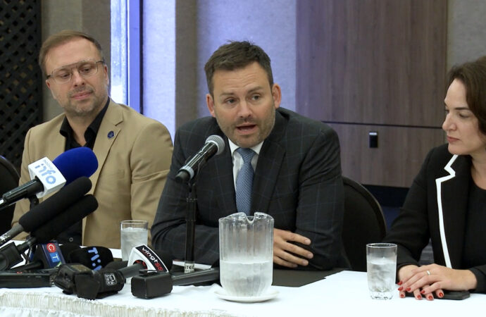 Paul St-Pierre Plamondon réunit ses troupes à Drummondville : un premier caucus sous le signe de la collaboration