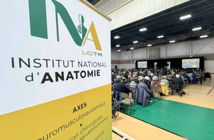 Don de corps à la science : l’UQTR rend hommage à 87 donneurs, un dernier geste de générosité pour faire avancer la médecine