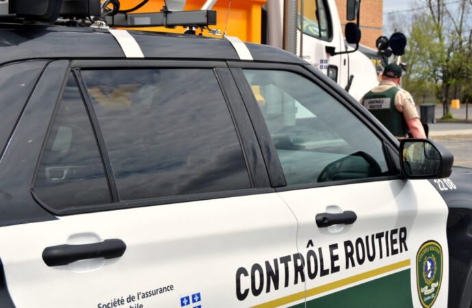 Les contrôleurs routiers armés reprendront progressivement leurs patrouilles au Québec